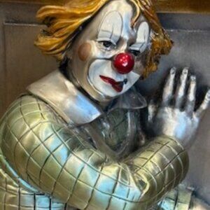 Kesufim-Israel-The Glamour of Silver-Sculpture of Sleepwalking clown